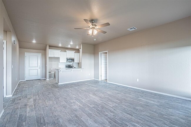 Photo - 1624 Highland Loop