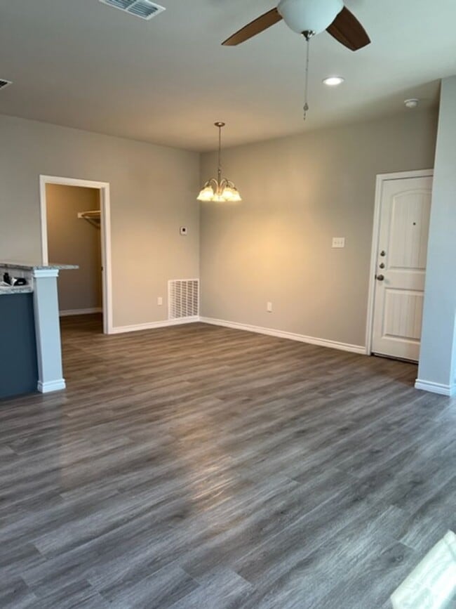 Photo - 2876 Melissa Ln