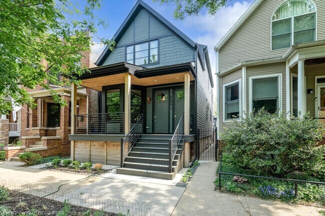 Building Photo - 2041 W Cuyler Ave Rental