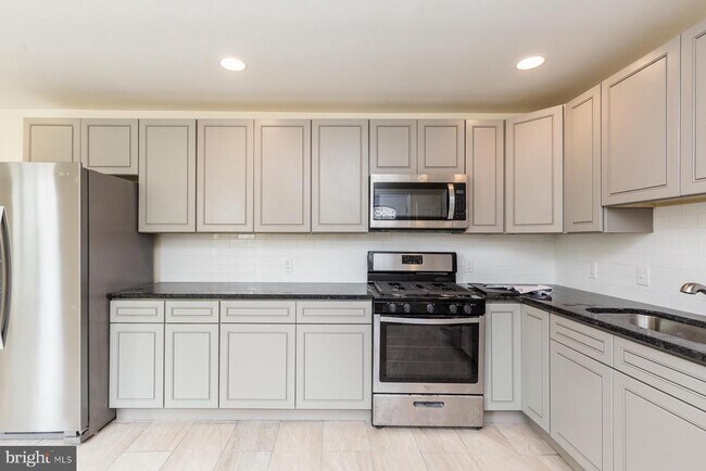 Photo - 1626 N 25th St