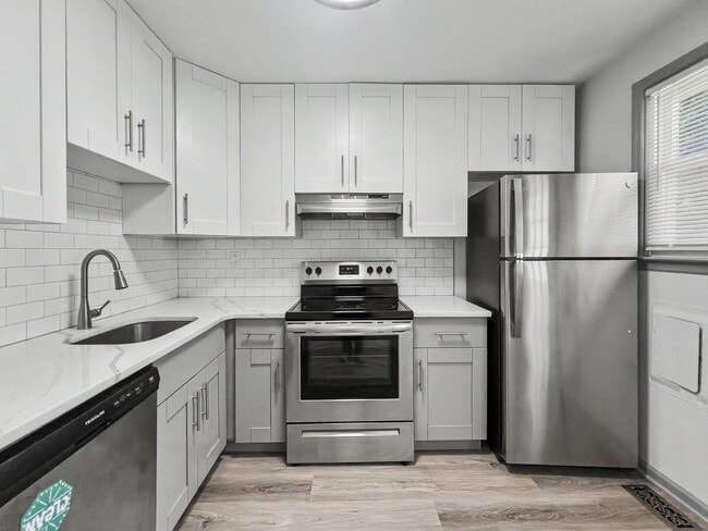 Photo - 200 E. Maple Avenue