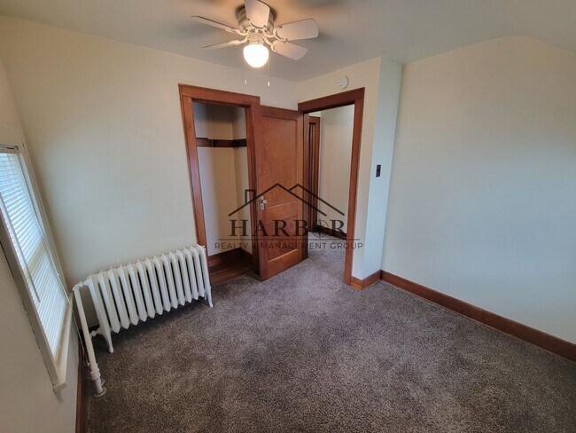 Photo - 907 8th St SE Unit 907.5