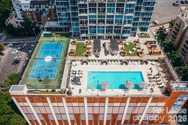 Photo - 215 N Pine St Unit B11