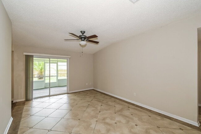12710 Dunns View Dr