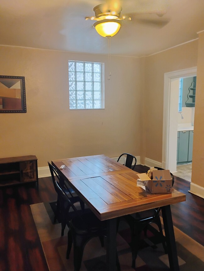 Dining room - 7323 Denniston Ave Casa