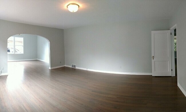 Photo - 1316 N Adams St