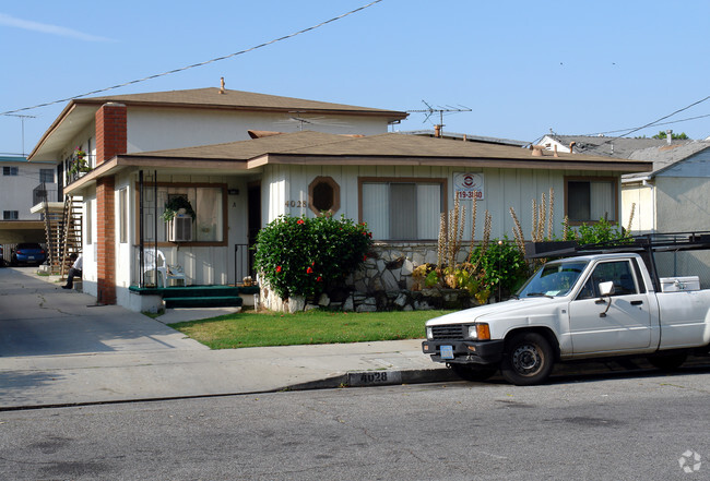 Building Photo - 4028 W. 137th St. Rental