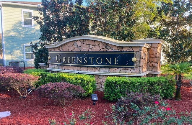 Building Photo - ***SPECIAL - TWO WEEKS FREE*** Spacious 3-... Rental