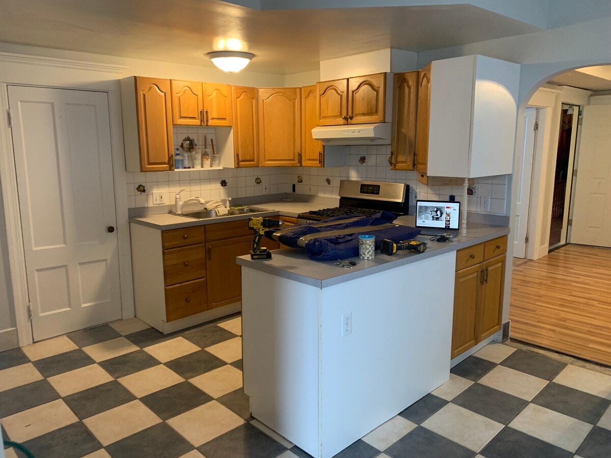 Photo - 290 Cartier St Unit Luke 603-203-7345