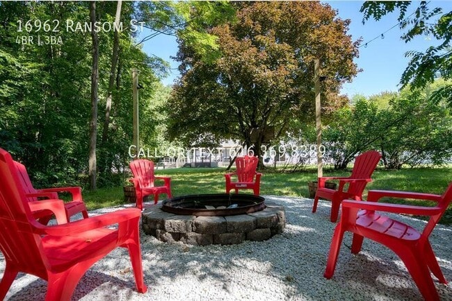 Photo - 16962 Ransom St