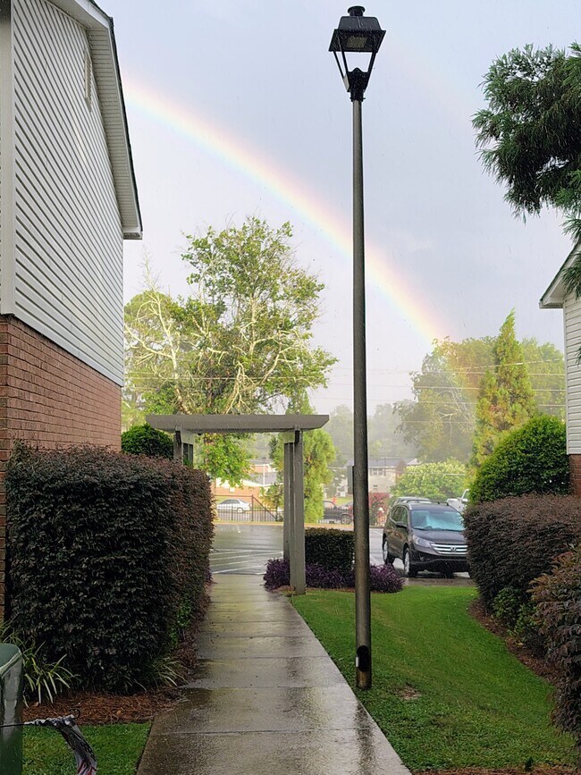 Athens Highlands Apts.