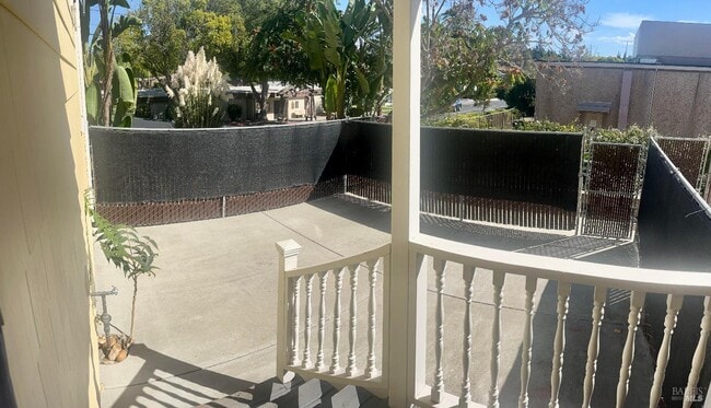 Photo - 160 E J St Unit 1