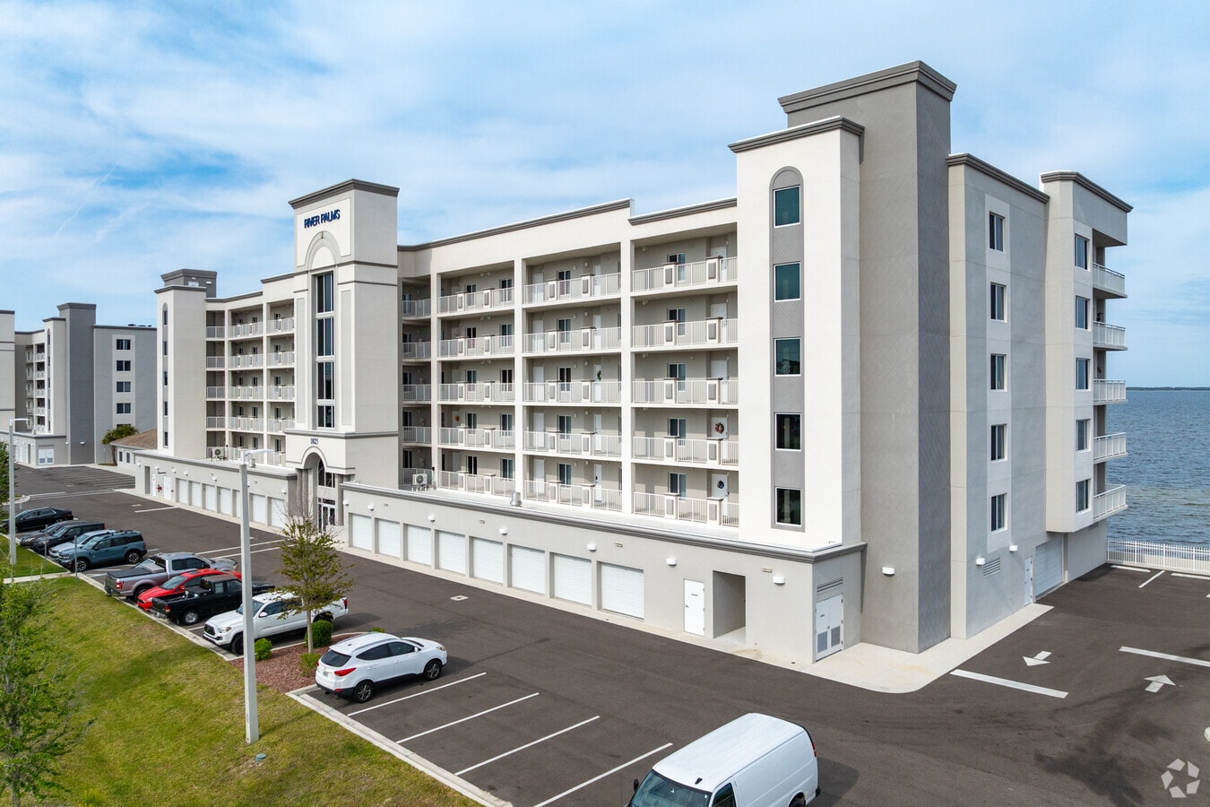 1805-1825 Riverside Dr Titusville, FL 32780 - River Palms Riverfront Apartments