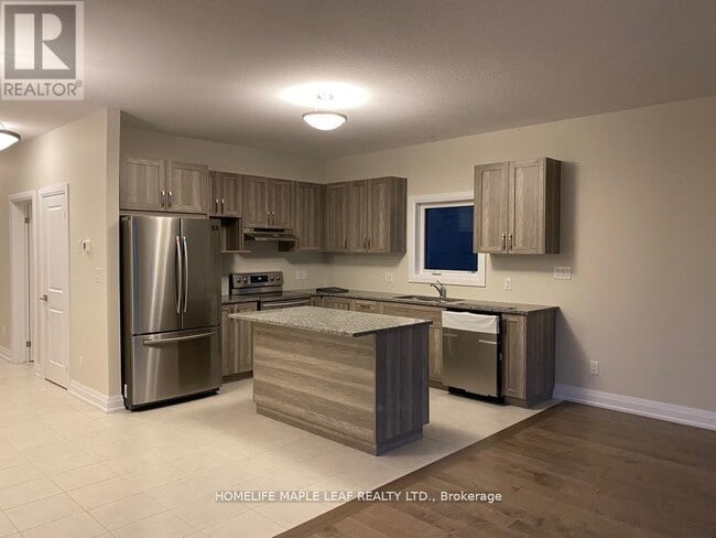 Photo - 237 Sedgewood St