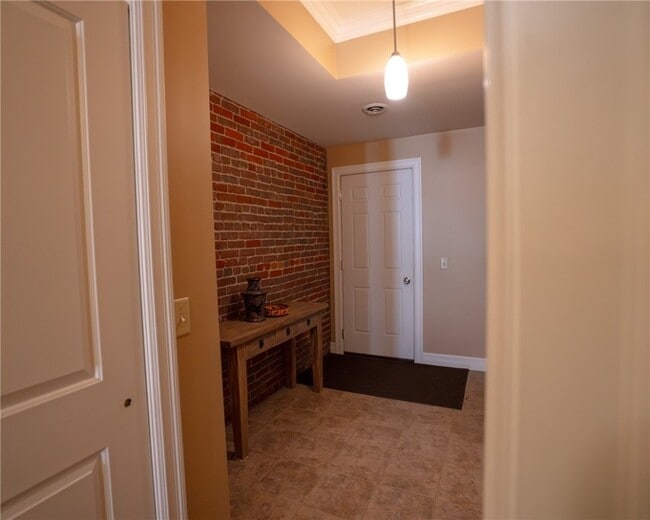 Photo - 90 E Market St