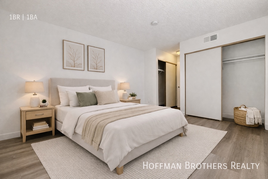 Photo - 11817 Victory Blvd Unidad 104