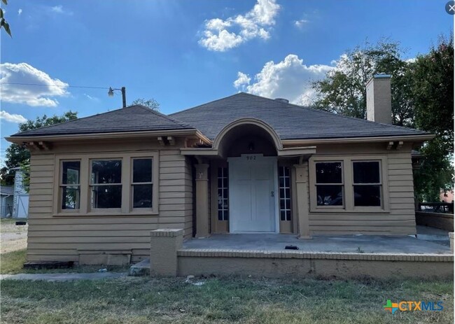 Building Photo - 902 S 27th St Rental