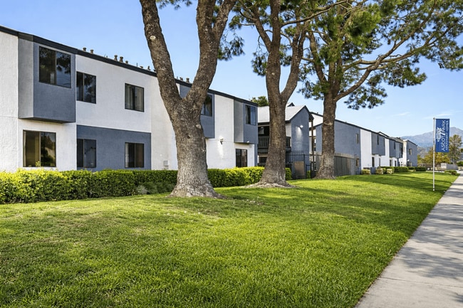 Ascot Park Apartments