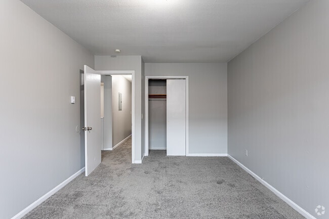 2BR, 1BA- Bedroom