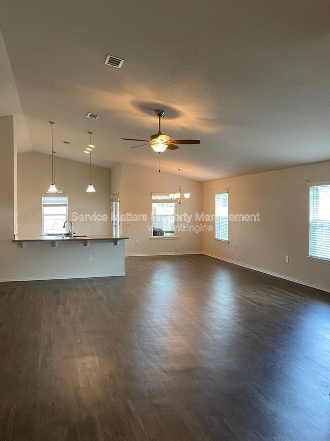 Photo - 5582 Peach Dr