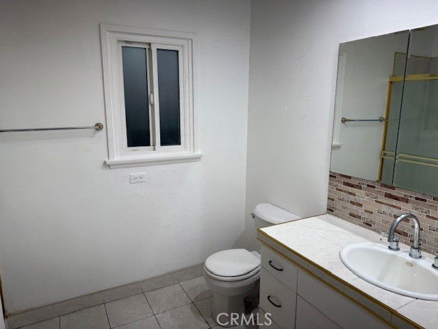 Building Photo - 5851 Satsuma Ave