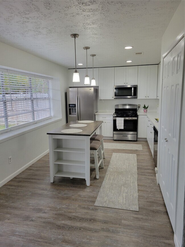 Photo - 3527 Almondwood Dr