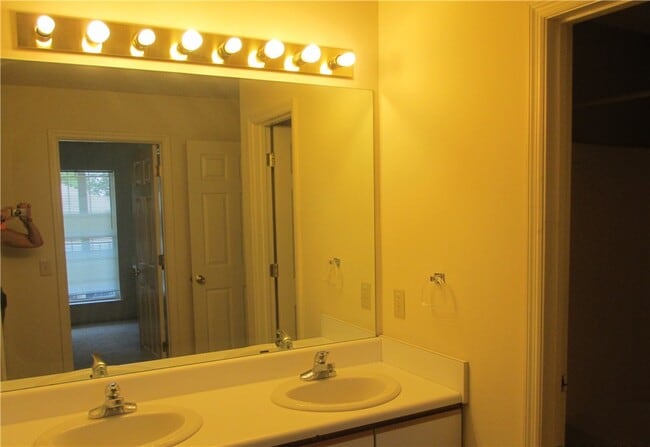 Building Photo - 155 Anderson Hwy Unit #1030