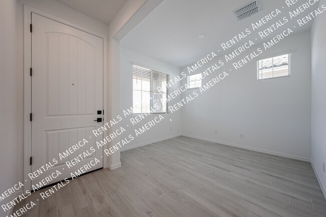 Photo - 8725 W Windsor Blvd