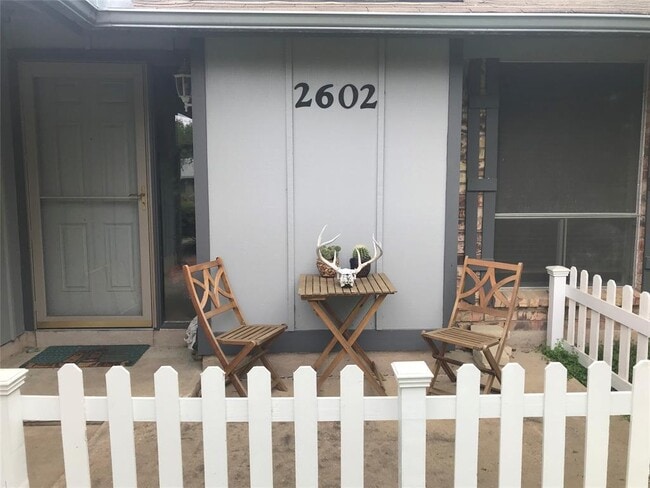 Photo - 2602 Hidden Oaks Dr