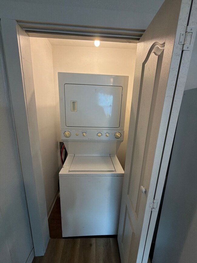 Photo - What a deal! Cant beat this price! 2 bed 1 bath