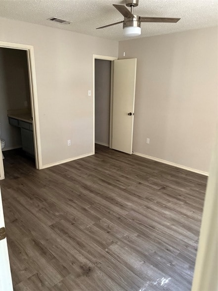 Photo - 416 Matthews Dr