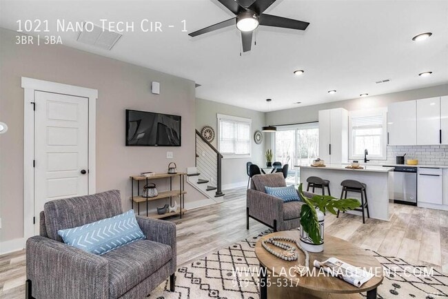 Photo - 1021 Nano Tech Cir