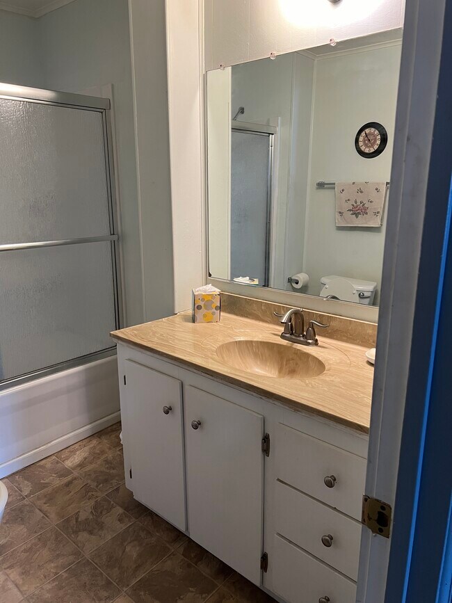 Newly remodeled bath