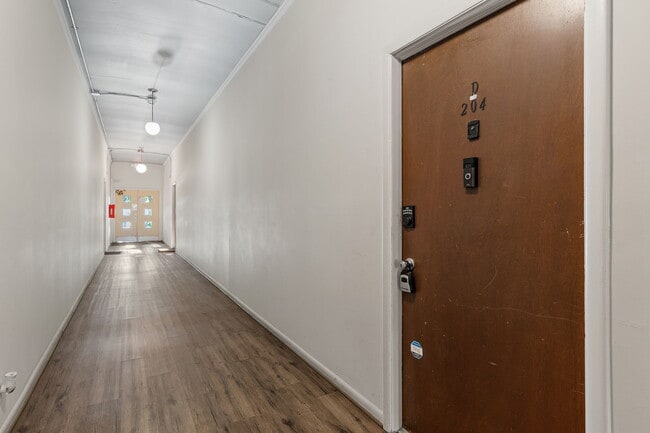 Photo - 4425 Westlawn Dr