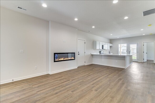 Photo - Beautiful Four Bedroom, Two Bathroom