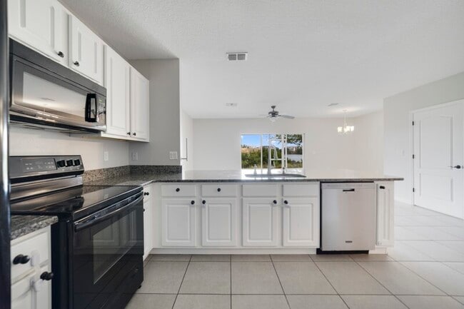Photo - 312 Arbor Lakes Dr