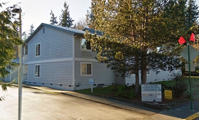 Photo - 855 Guard St