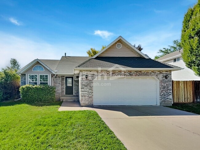 Building Photo - 2852 Brady Way Rental