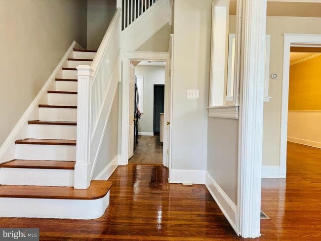 Photo - 324 E University Pkwy Townhome