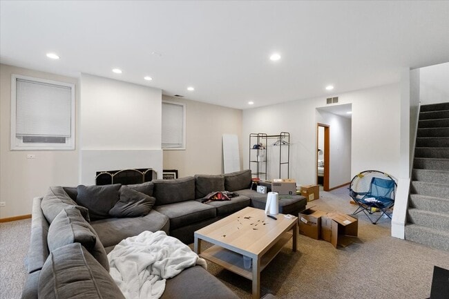 Photo - 2338 N Greenview Ave Unit 1