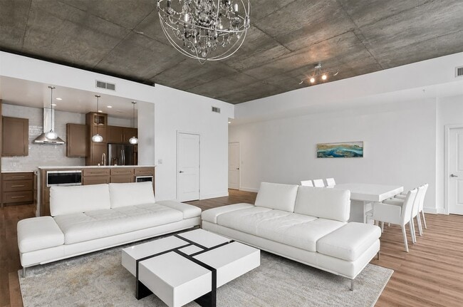 Photo - 5925 Almeda Rd Unit 12904