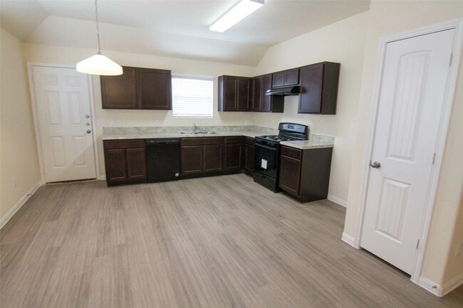 Building Photo - 825 Canton Grass Ln