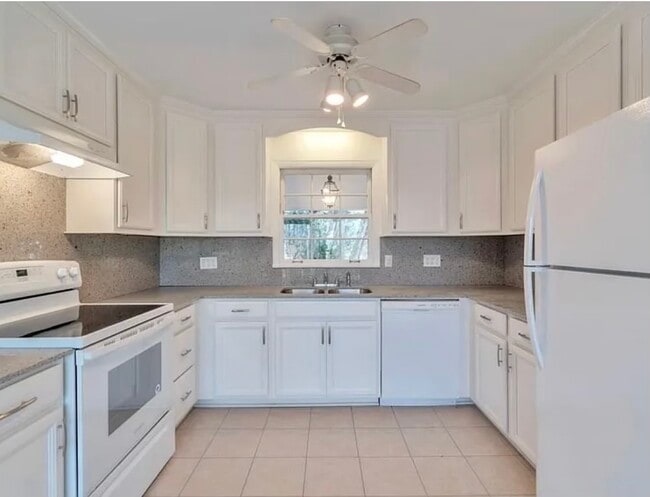 Photo - 2493 Shallowford Rd