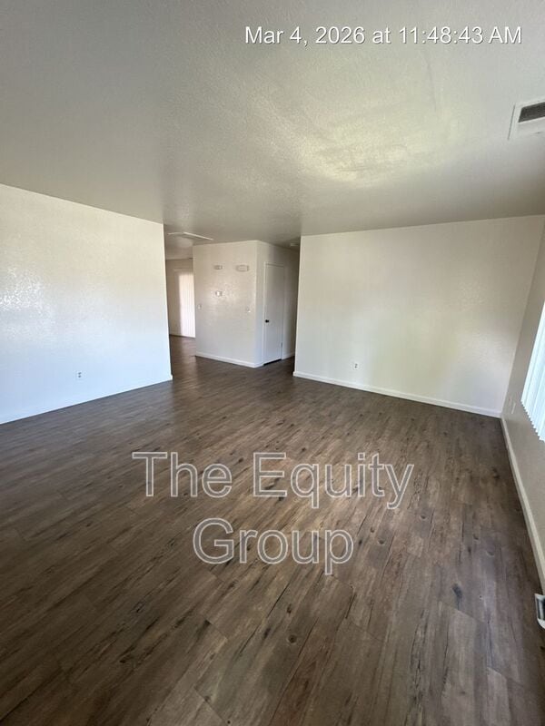 Photo - 1571 E Cross Ave