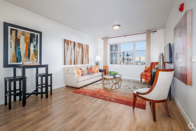 1BR, 1BA - 827SF - Dining Room/Living Room - The Vue at Sugar House