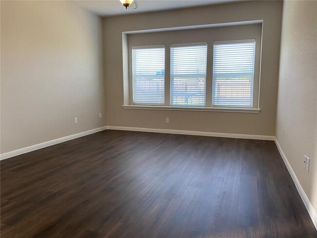 Photo - 159 Plantain Dr