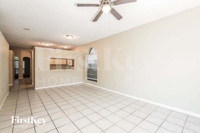 Photo - 1047 Whittier Cir
