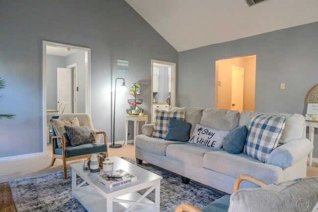 Photo - 2315 Farrell Cir