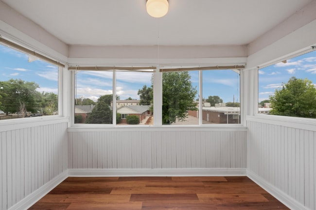 Photo - 1460 Boston St Unidad B Top