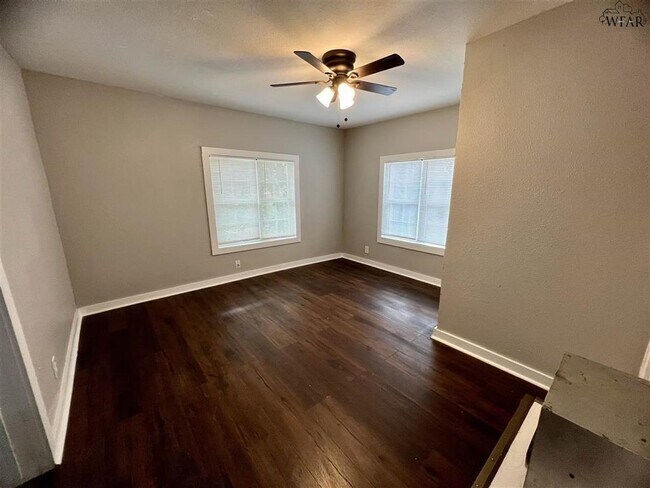 Photo - 1202 Austin St